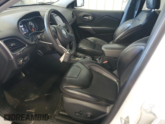 2020 Jeep Cherokee Latitude Plus с VIN 1C4PJMLB8LD565660, выставлен на аукционе Copart как лот 57408055 с пробегом 99 834 миль миль и Списание • Salvage title. История ставок и продаж доступна на DreamBid. Изображение 7.