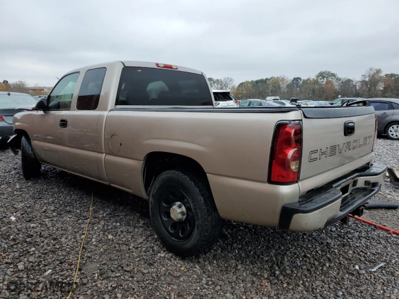 2006 Chevrolet Silverado 1500 LS with VIN 1GCEC19X86Z137517, listed as a Copart auction lot 82598584 with 170,142 mi miles and Salvage Title. Bid and sale history available at carsss.com. Image 2.