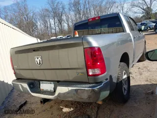 2009 Dodge Ram 1500 SLT with VIN 1D3HB18P49S800667, listed as a IAAI auction lot 41756698 with 267,731 mi miles. Bid and sale history available at carsss.com. Image 4.