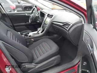 2014 Ford Fusion SE Hybrid with VIN 3FA6P0LU6ER315743, listed as a IAAI auction lot 41212111 with 83,433 mi miles. Bid and sale history available at carsss.com. Image 5.
