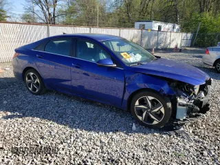 2022 Hyundai Elantra SEL z VIN KMHLN4AG9NU341703, wystawiony jako Copart lot #55013655 z przebiegiem 51 695 mil mil oraz Szkoda całkowita • Salvage title. Historia ofert i sprzedaży dostępna na DreamBid. Obrazek 4.
