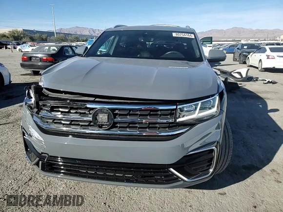 2021 Volkswagen Atlas SEL with VIN 1V2SE2CAXMC235406, listed as a Copart auction lot 80754164 with 31,527 mi miles and Salvage title. Bid and sale history available at DreamBid. Image 11.