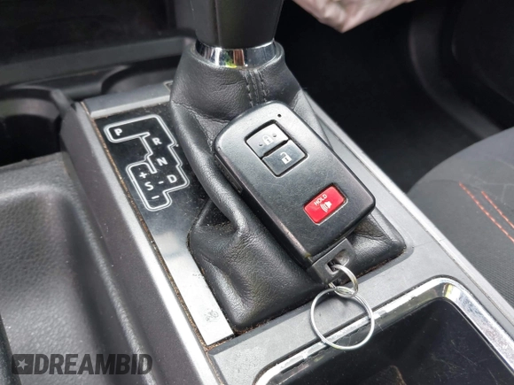 2017 Toyota Tacoma SR5 with VIN 3TMDZ5BN3HM027098, listed as a IAAI auction lot 42409977 with 97,224 mi miles and . Bid and sale history available at DreamBid. Image 11.