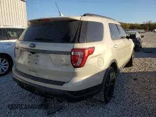 2018 Ford Explorer XLT with VIN 1FM5K8D89JGA55159, listed as a Copart auction lot 76844064 with 132,936 mi miles and Salvage Title. Bid and sale history available at carsss.com. Image 3.
