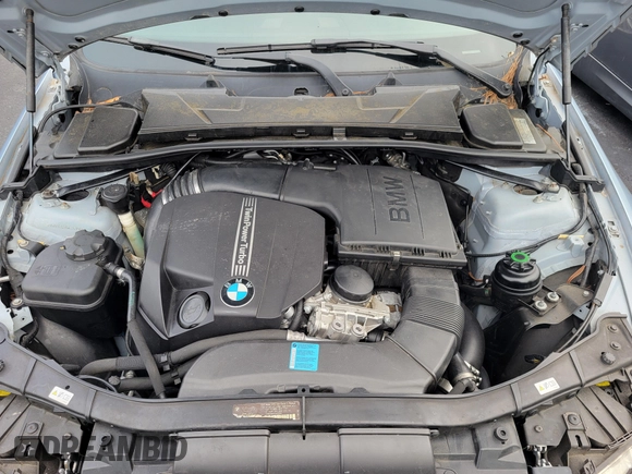 2011 BMW 3 Series 335i с VIN WBADX7C5XBE242018, выставлен на аукционе IAAI как лот 42448371 с пробегом 69 043 миль миль и . История ставок и продаж доступна на DreamBid. Изображение 10.