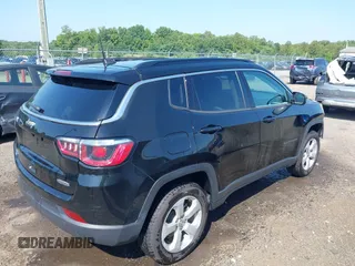 2020 Jeep Compass Latitude с VIN 3C4NJDBB8LT143150, выставлен на аукционе IAAI как лот 42563369 с пробегом 54 827 миль миль и . История ставок и продаж доступна на DreamBid. Изображение 4.