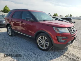 2017 Ford Explorer XLT with VIN 1FM5K8D8XHGB73537, listed as a Copart auction lot 62698455 with 196,979 mi miles and Clean title. Bid and sale history available at DreamBid. Image 4.