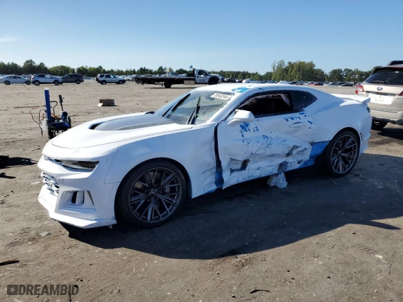 2022 Chevrolet Camaro ZL1 with VIN 1G1FK1R63N0122921, listed as a Copart auction lot 70043244 with 18,236 mi miles and Salvage Title. Bid and sale history available at carsss.com. Image 1.