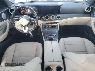 2019 Mercedes-Benz E 450 with VIN WDDZH6JBXKA663095, listed as a Copart auction lot 81369044 with 43,455 mi miles and Salvage Title. Bid and sale history available at DreamBid. Image 8.