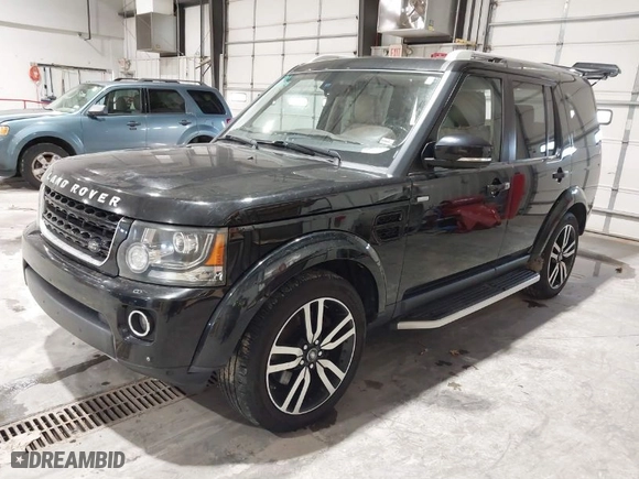 2016 Land Rover LR4 HSE LUX with VIN SALAK2V6XGA812927, listed as a IAAI auction lot 41736548 with NaN miles. Bid and sale history available at carsss.com. Image 2.