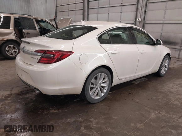 2014 Buick Regal with VIN 2G4GK5EXXE9325629, listed as a IAAI auction lot 41392206 with 123,368 mi miles. Bid and sale history available at carsss.com. Image 4.