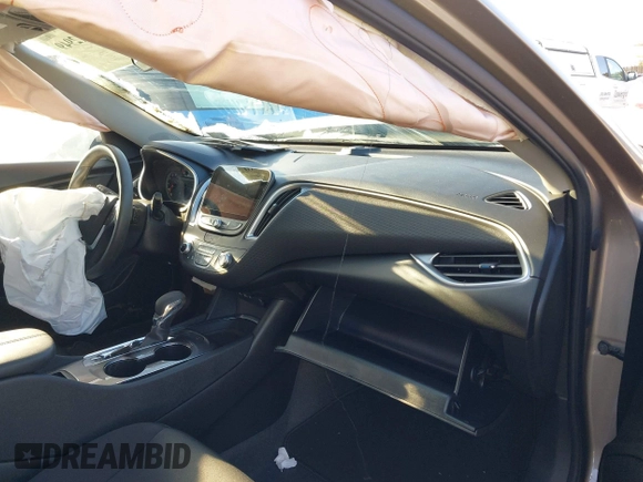 2024 Chevrolet Malibu LT with VIN 1G1ZD5ST8RF234051, listed as a IAAI auction lot 41312949 with 5,581 mi miles and . Bid and sale history available at DreamBid. Image 5.