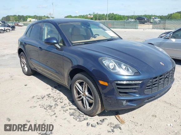 2015 Porsche Macan S with VIN WP1AB2A55FLB67075, listed as a IAAI auction lot 42068637 with 148,068 mi miles. Bid and sale history available at carsss.com. Image 1.