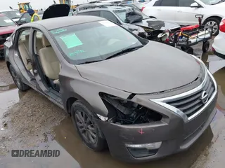 2015 Nissan Altima SL z VIN 1N4AL3AP6FC585351, wystawiony jako IAAI lot #42188472 z przebiegiem 140 830 mil mil oraz . Historia ofert i sprzedaży dostępna na DreamBid. Obrazek 1.