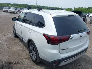 2020 Mitsubishi Outlander SE z VIN JA4AD3A33LZ006114, wystawiony jako IAAI lot #42288365 z przebiegiem 87 153 mil mil oraz . Historia ofert i sprzedaży dostępna na DreamBid. Obrazek 3.