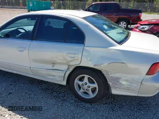 2003 Mitsubishi Galant ES z VIN 4A3AA46G63E162393, wystawiony jako IAAI lot #42184544 z przebiegiem 137 780 mil mil oraz . Historia ofert i sprzedaży dostępna na DreamBid. Obrazek 6.