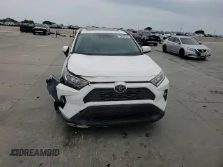 2019 Toyota RAV4 XLE with VIN JTMW1RFV6KD512405, listed as a Copart auction lot 53965385 with 92,066 mi miles and Salvage Title. Bid and sale history available at DreamBid. Image 14.