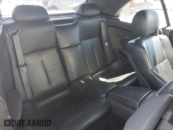 2004 BMW 6 Series 645Ci z VIN WBAEK73424B260298, wystawiony jako Copart lot #56266565 z przebiegiem 139 070 mil mil oraz Tytuł czysty. Historia ofert i sprzedaży dostępna na DreamBid. Obrazek 10.