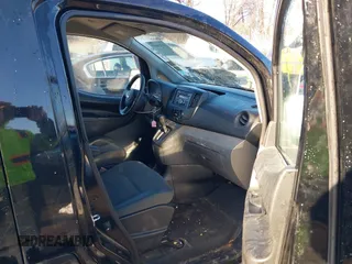 2013 Nissan NV200 SV with VIN 3N6CM0KN1DK697250, listed as a IAAI auction lot 41519653 with 200,379 mi miles and . Bid and sale history available at carsss.com. Image 5.