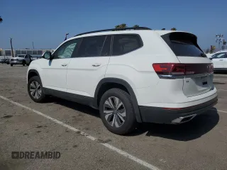 2024 Volkswagen Atlas SE with VIN 1V2LR2CA8RC534859, listed as a Copart auction lot 52890715 with 16,573 mi miles and Salvage title. Bid and sale history available at DreamBid. Image 2.