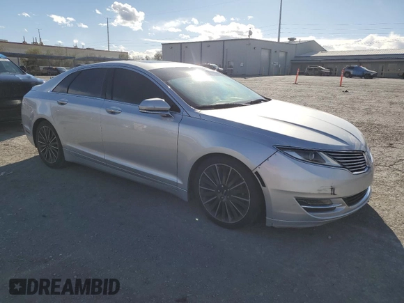 2016 Lincoln MKZ z VIN 3LN6L2GK2GR623601, wystawiony jako Copart lot #43823305 z przebiegiem 106 360 mil mil oraz Szkoda całkowita • Salvage title. Historia ofert i sprzedaży dostępna na DreamBid. Obrazek 4.