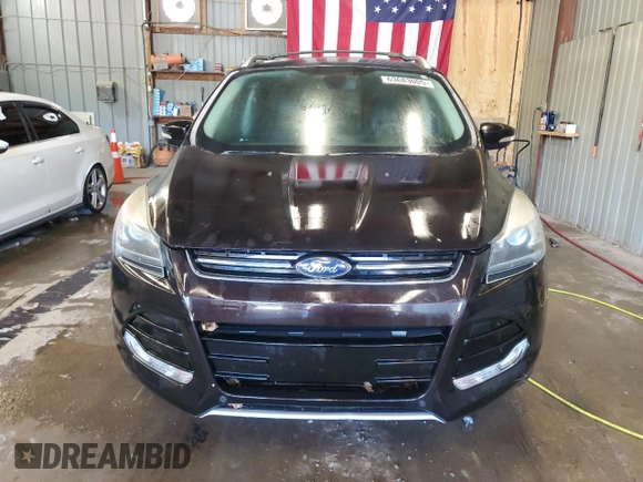 2013 Ford Escape Titanium z VIN 1FMCU9J90DUA98718, wystawiony jako Copart lot #63683005 z przebiegiem 101 036 mil mil oraz Czysty tytuł • Clean title. Historia ofert i sprzedaży dostępna na DreamBid. Obrazek 5.