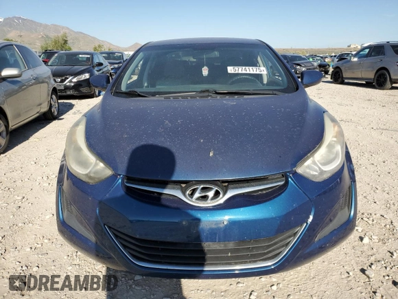 2014 Hyundai Elantra SE z VIN KMHDH4AE4EU190781, wystawiony jako Copart lot #57741175 z przebiegiem 147 410 mil mil oraz Szkoda całkowita • Salvage title. Historia ofert i sprzedaży dostępna na DreamBid. Obrazek 5.