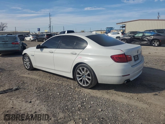 2012 BMW 5 Series 528i with VIN WBAXG5C51CDY29734, listed as a Copart auction lot 46924205 with 121,833 mi miles and Salvage Title. Bid and sale history available at carsss.com. Image 2.