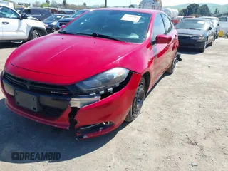 2016 Dodge Dart SXT z VIN 1C3CDFBB8GD701170, wystawiony jako IAAI lot #41885491 z przebiegiem 108 658 mil mil oraz . Historia ofert i sprzedaży dostępna na DreamBid. Obrazek 6.