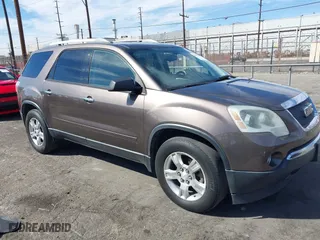 2012 GMC Acadia SL with VIN 1GKKRNED3CJ354704, listed as a IAAI auction lot 40573753 with 204,635 mi miles. Bid and sale history available at carsss.com. Image 1.