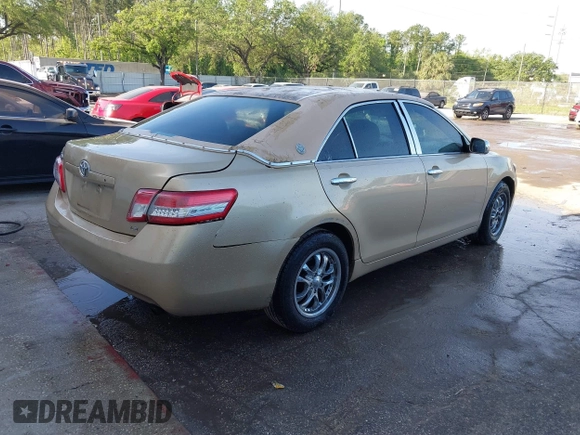 2011 Toyota Camry LE z VIN 4T1BF3EK2BU670515, wystawiony jako IAAI lot #41867049 z przebiegiem 174 987 mil mil oraz . Historia ofert i sprzedaży dostępna na DreamBid. Obrazek 4.