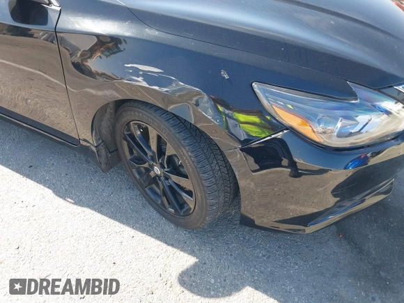 2017 Nissan Altima SL z VIN 1N4AL3AP2HC490191, wystawiony jako IAAI lot #42242495 z przebiegiem 195 261 mil mil oraz . Historia ofert i sprzedaży dostępna na DreamBid. Obrazek 6.