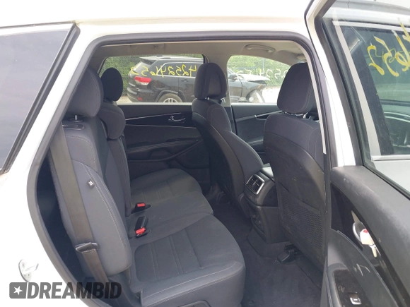2017 Kia Sorento LX with VIN 5XYPGDA57HG216333, listed as a IAAI auction lot 42524652 with 214,700 mi miles and . Bid and sale history available at DreamBid. Image 8.