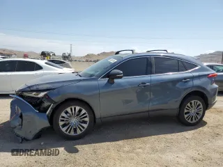 2024 Toyota Venza LE with VIN JTEAAAAH6RJ153805, listed as a Copart auction lot 66619794 with 5,086 mi miles and Salvage Title. Bid and sale history available at carsss.com. Image 1.