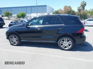 2017 Mercedes-Benz GLE 350 z VIN 4JGDA5HB3HA823802, wystawiony jako IAAI lot #42327672 z przebiegiem 84 538 mil mil oraz . Historia ofert i sprzedaży dostępna na DreamBid. Obrazek 14.