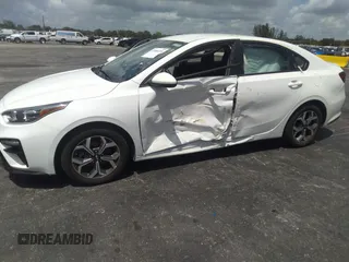 2021 Kia Forte LXS z VIN 3KPF24AD6ME322989, wystawiony jako IAAI lot #42010435 z przebiegiem 84 346 mil mil oraz . Historia ofert i sprzedaży dostępna na DreamBid. Obrazek 6.