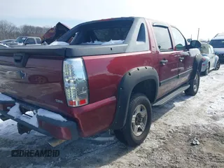 2008 Chevrolet Avalanche LTZ z VIN 3GNEC12098G124282, wystawiony jako IAAI lot #41626495 z przebiegiem 211 642 mil mil oraz . Historia ofert i sprzedaży dostępna na DreamBid. Obrazek 4.
