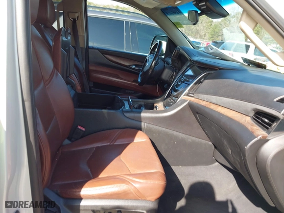 2015 Cadillac Escalade Premium with VIN 1GYS4NKJ8FR514158, listed as a IAAI auction lot 41561419 with 172,470 mi miles. Bid and sale history available at carsss.com. Image 5.