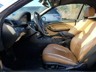 2002 BMW 3 Series 330Ci with VIN WBABS53472JU93846, listed as a Copart auction lot 43951675 with 202,663 mi miles and Clean title. Bid and sale history available at DreamBid. Image 7.