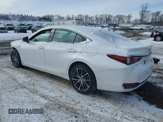 2022 Lexus ES 300h with VIN 58ADA1C17NU025202, listed as a IAAI auction lot 41370590 with 15,105 mi miles and . Bid and sale history available at DreamBid. Image 3.