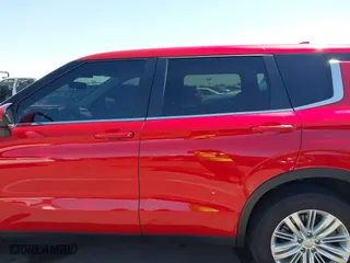 2024 Mitsubishi Outlander ES with VIN JA4J3UA85RZ034199, listed as a IAAI auction lot 42000755 with 14,160 mi miles. Bid and sale history available at carsss.com. Image 14.