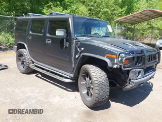 2008 Hummer H2 SUV z VIN 5GRGN23828H108693, wystawiony jako IAAI lot #42129040 z przebiegiem 246 849 mil mil oraz . Historia ofert i sprzedaży dostępna na DreamBid. Obrazek 1.