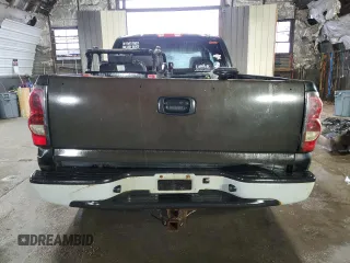 2005 Chevrolet Silverado 1500 Work Truck z VIN 2GCEK19V351307212, wystawiony jako Copart lot #84217594 z przebiegiem 175 380 mil mil oraz Szkoda całkowita • Salvage title. Historia ofert i sprzedaży dostępna na DreamBid. Obrazek 6.