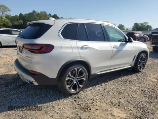 2021 BMW X5 sDrive40i with VIN 5UXCR4C05M9H39972, listed as a Copart auction lot 50839725 with 63,970 mi miles and Salvage Title. Bid and sale history available at carsss.com. Image 3.