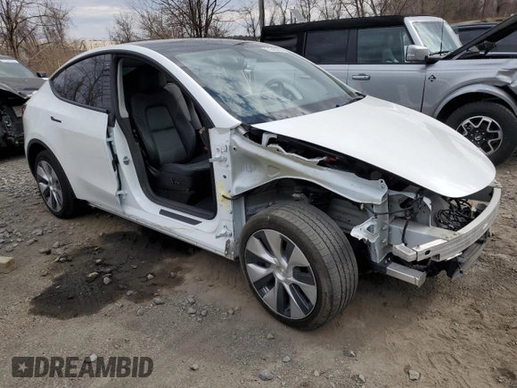 2022 Tesla Model Y Long Range z VIN 7SAYGDEE7NF437385, wystawiony jako Copart lot #51240645 z przebiegiem 45 372 mil mil oraz Szkody całkowita. Historia ofert i sprzedaży dostępna na DreamBid. Obrazek 4.