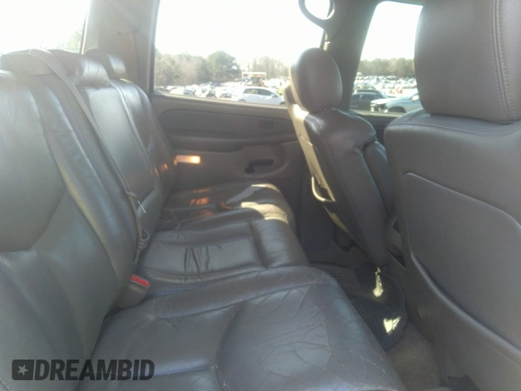 2003 Chevrolet Suburban LT with VIN 3GNEC16Z43G143744, listed as a IAAI auction lot 41446890 with 1 mi miles. Bid and sale history available at carsss.com. Image 8.