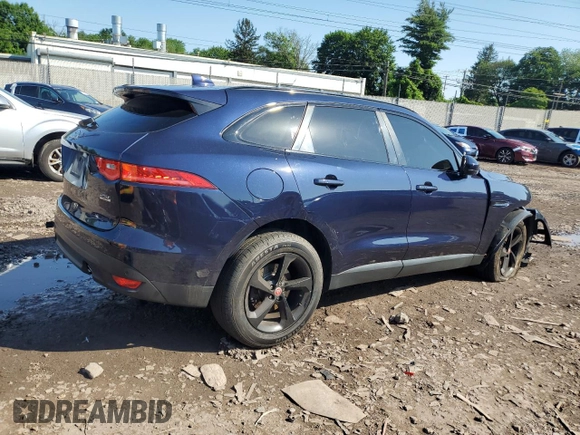 2019 Jaguar F-Pace 25t Premium with VIN SADCJ2FX0KA601596, listed as a Copart auction lot 61056715 with Not provided miles and Salvage title. Bid and sale history available at DreamBid. Image 3.