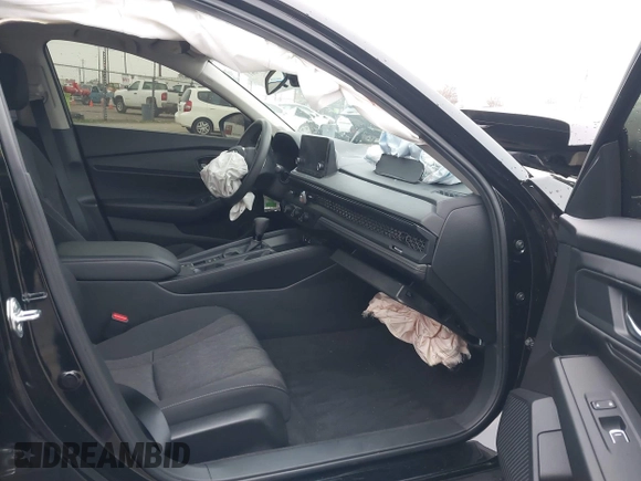 2024 Honda Accord EX с VIN 1HGCY1F30RA031898, выставлен на аукционе IAAI как лот 41059841 с пробегом 24 368 миль миль и . История ставок и продаж доступна на DreamBid. Изображение 5.