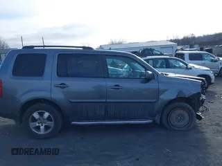 2011 Honda Pilot EX with VIN 5FNYF4H4XBB008594, listed as a IAAI auction lot 41619594 with 171,237 mi miles. Bid and sale history available at carsss.com. Image 13.