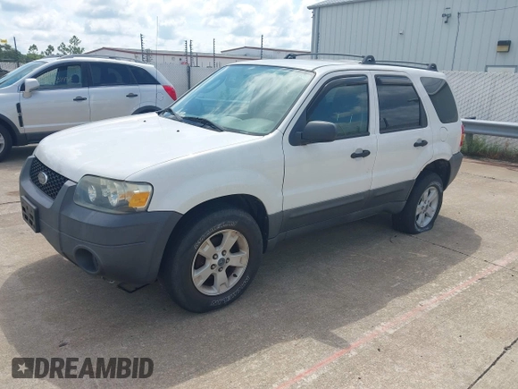 2006 Ford Escape XLT z VIN 1FMCU03106KA68555, wystawiony jako IAAI lot #42639823 z przebiegiem 147 320 mil mil oraz . Historia ofert i sprzedaży dostępna na DreamBid. Obrazek 2.